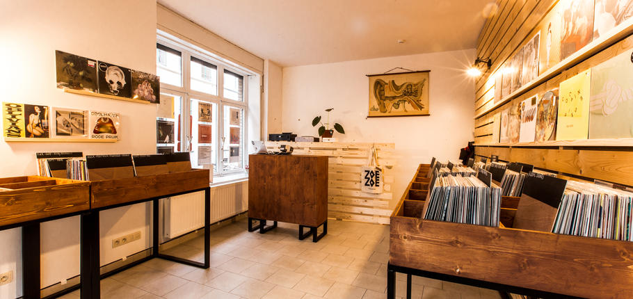 Zoezoe records store in Ghent